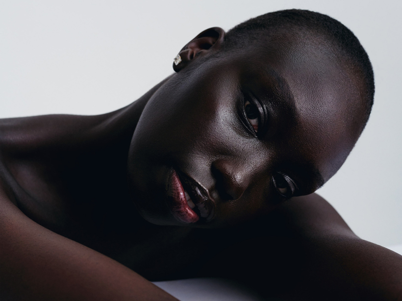 FASHION & BEAUTY PHOTOGRAPHY & MOTION