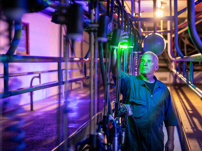 CORPORATE, INDUSTRIAL & HEALTHCARE PHOTOGRAPHY & MOTION