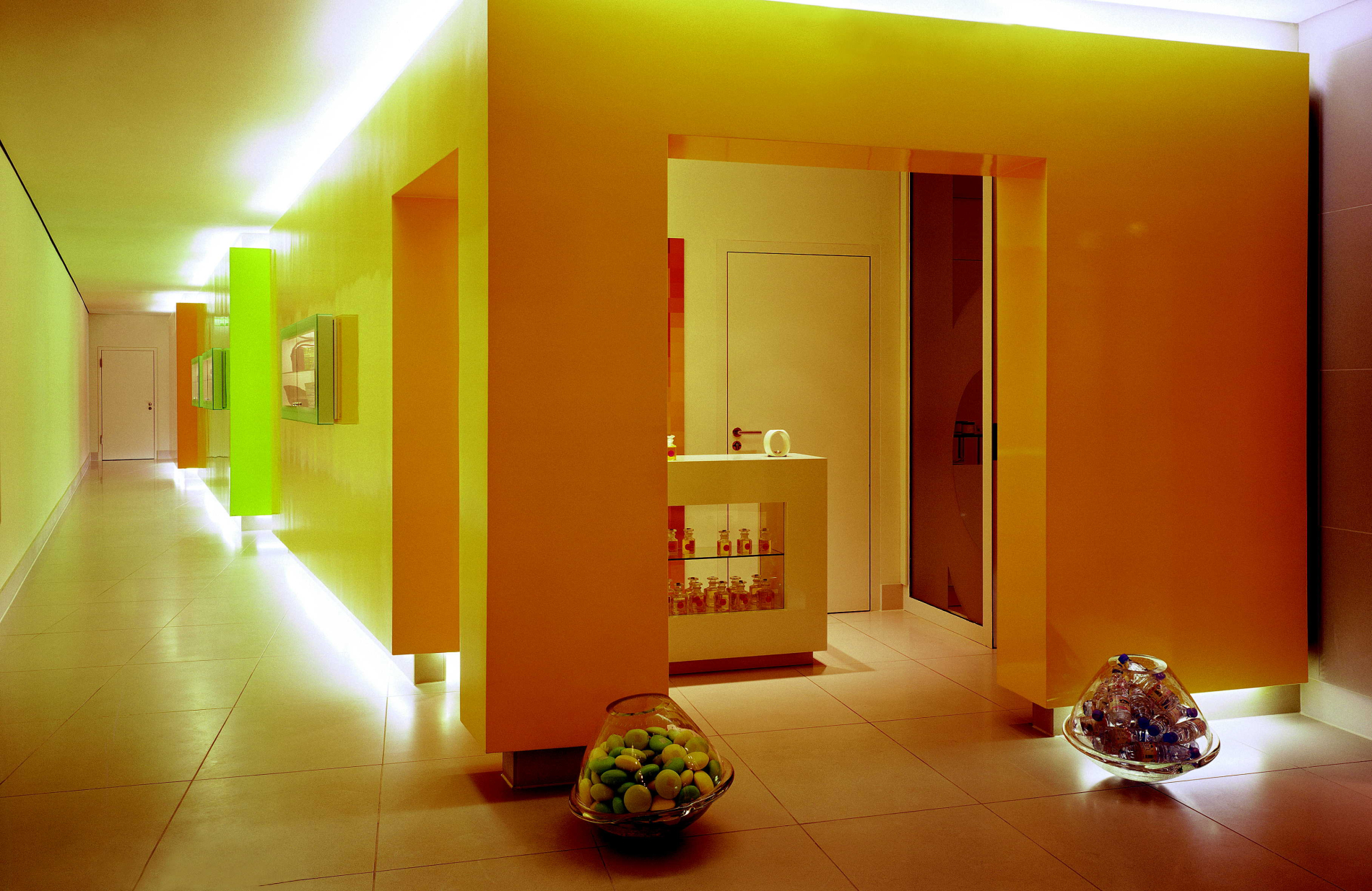 Side Hotel
